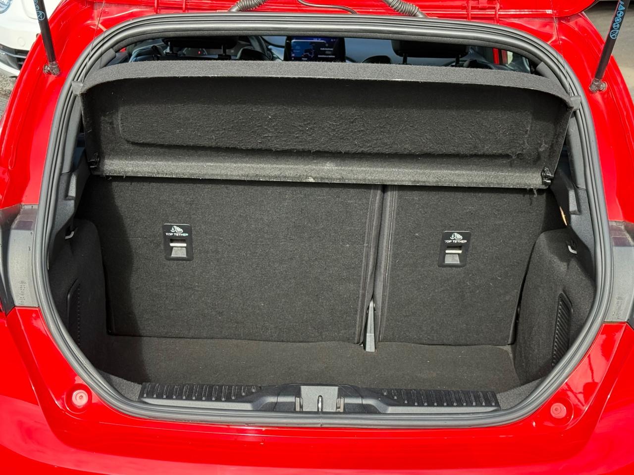 Fiesta ST 1.6 ( ( 200 CV )) -unipro-rate-garanzia