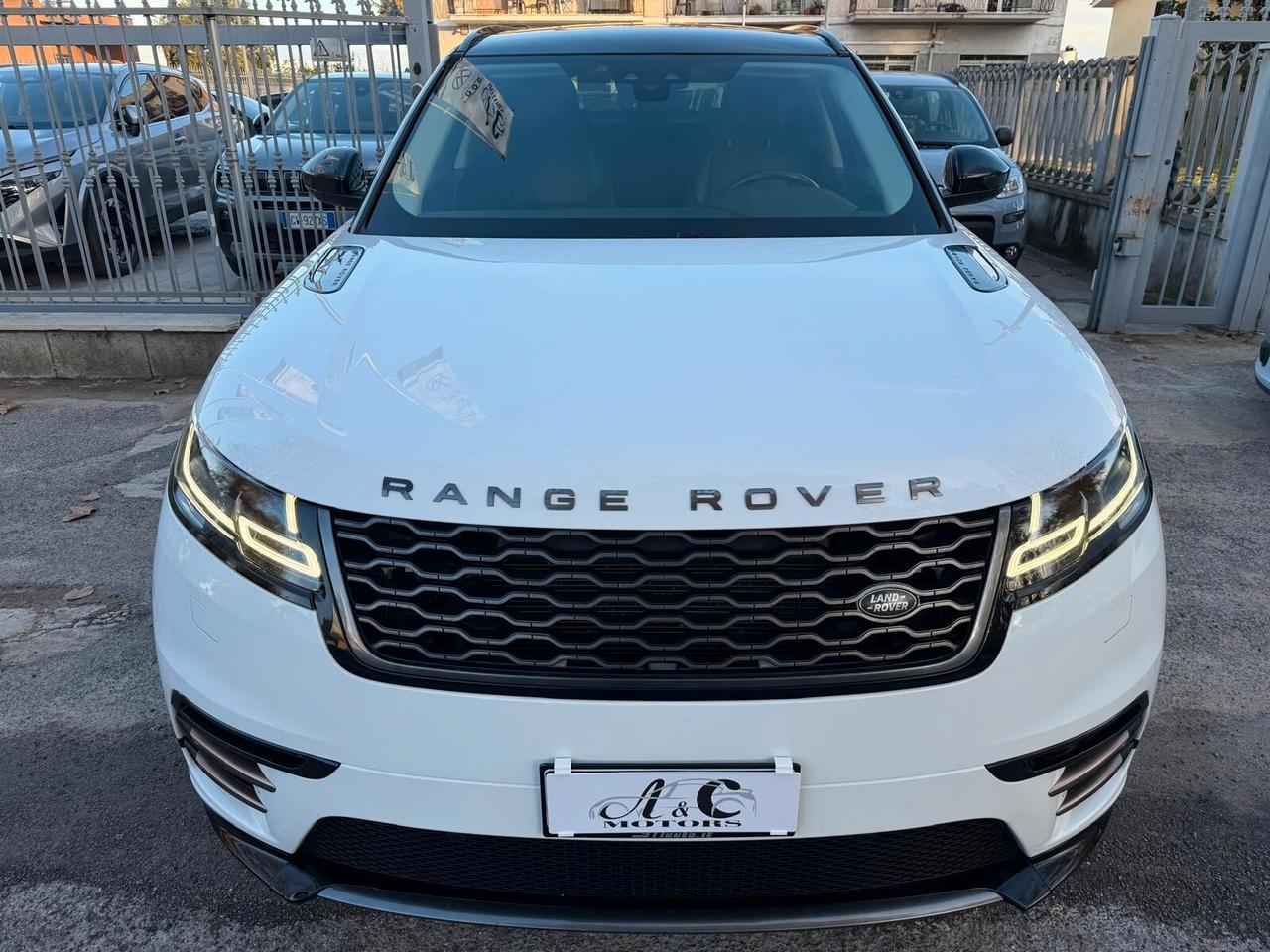 Land Rover Range Velar 2.0D I4 240 CV R-Dynamic S