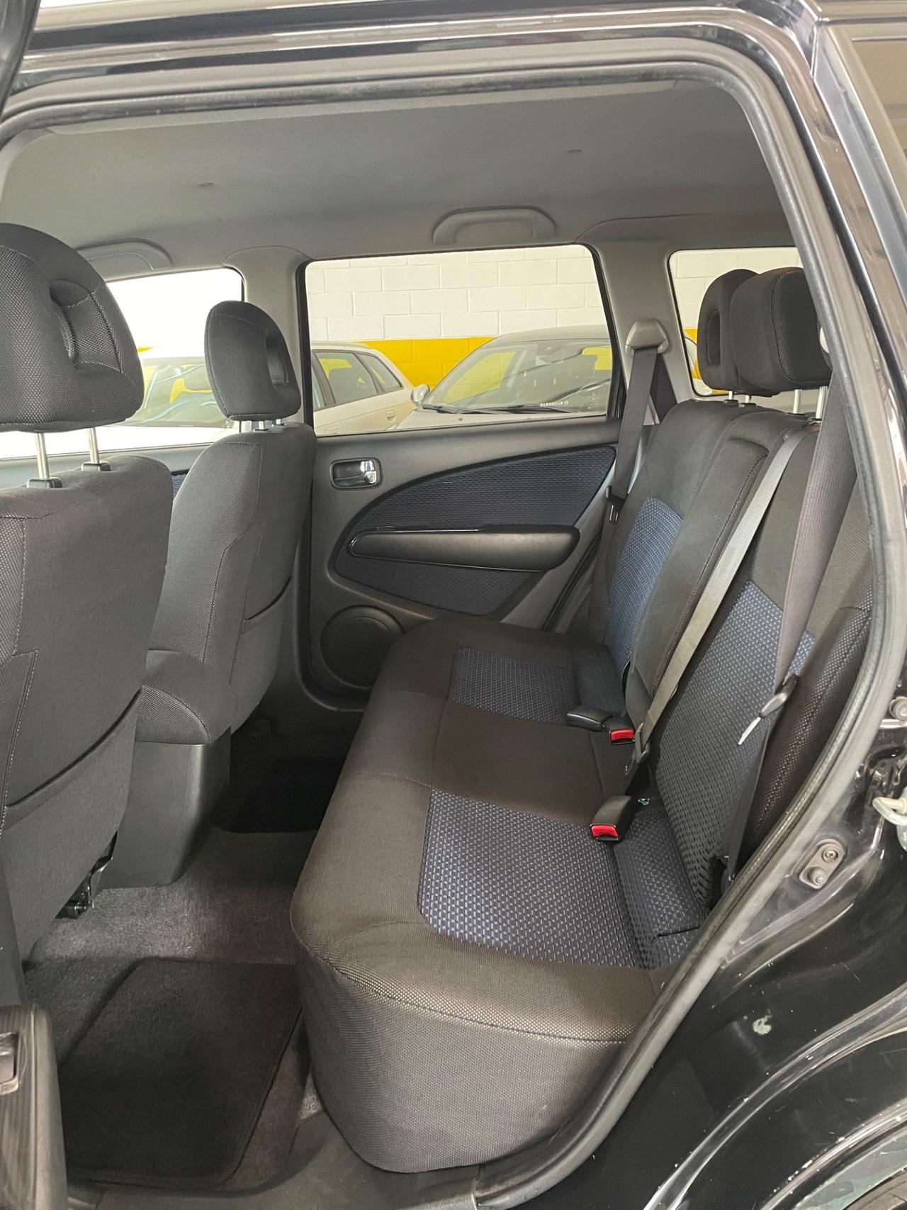 Mitsubishi Outlander 2.0i 16V 4WD