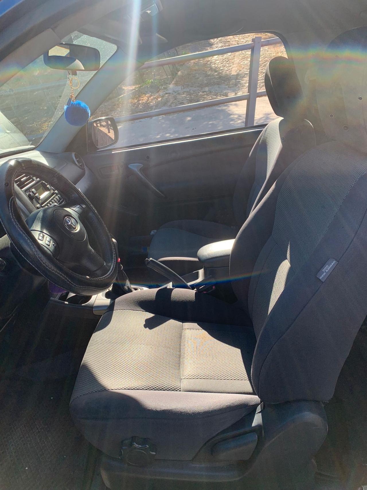 Toyota RAV 4 RAV4 2.0 Tdi D-4D cat 3 porte Sol