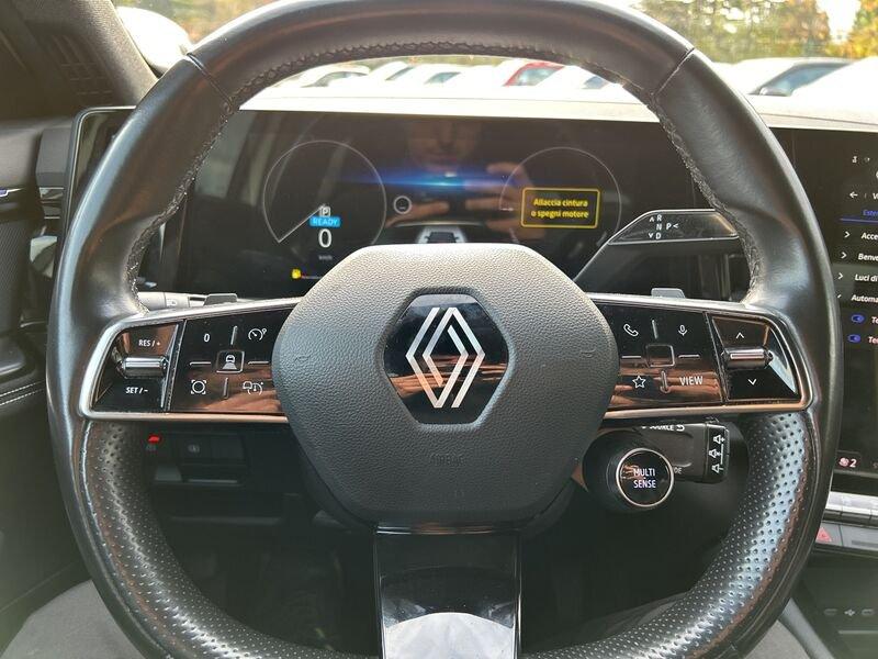 Renault Austral 2023 1.2 E-Tech full hybrid Iconic 200cv auto