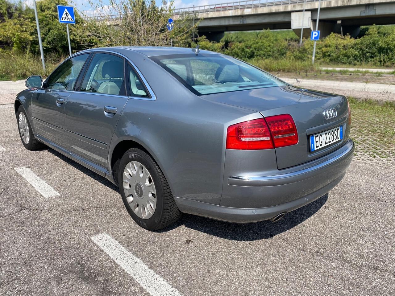 Audi A8 4.2 V8 TDI F.AP. quattro tiptronic 145.000km