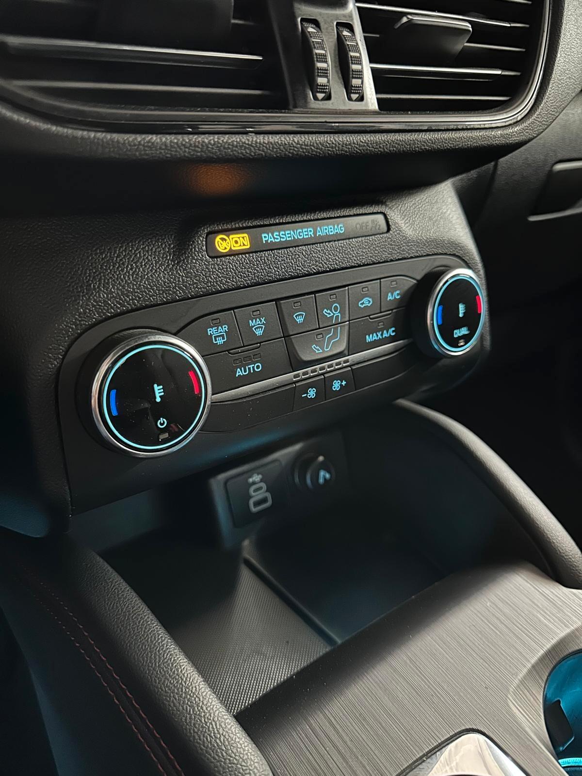 Ford Kuga 2.5 Full Hybrid 190 ST-Line X