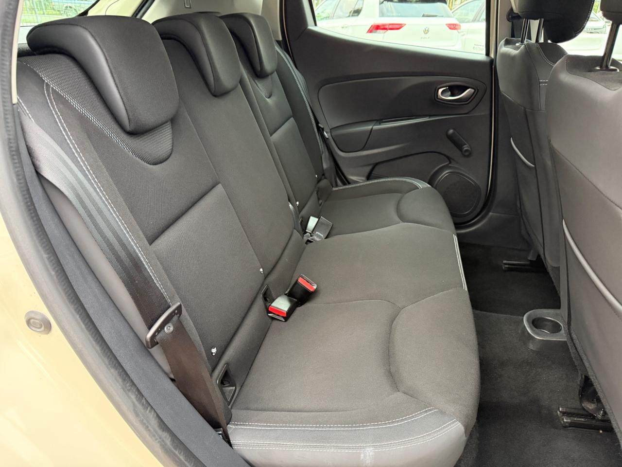 Renault Clio dCi 8V 90CV Start&Stop 82gr 5 porte OK NEOPATENTATI