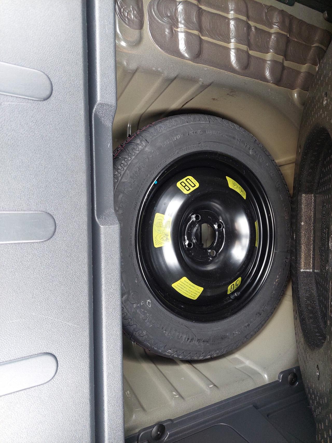 Peugeot 3008 1.6 HDi 115CV SOLI 90.000KM