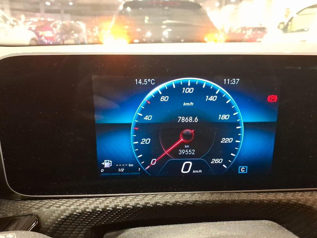 MERCEDES-BENZ A 160D 95CV 6M. BUSINESS SOLUTION ( NAVI PREMIUM - CRUISE - PELLE - PARK ASSIST )