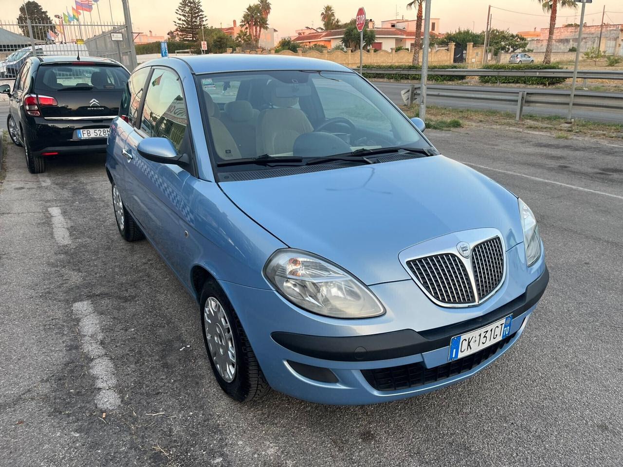 Lancia Ypsilon 1.2 Argento Unipro 2003