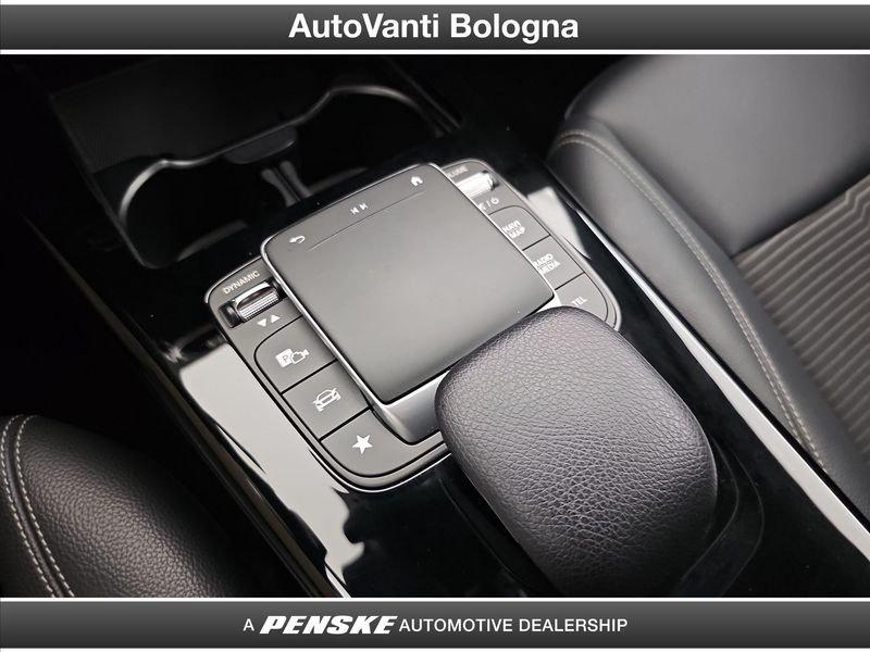 Mercedes-Benz CLA CLA Shooting Brake 180 d Night edition auto