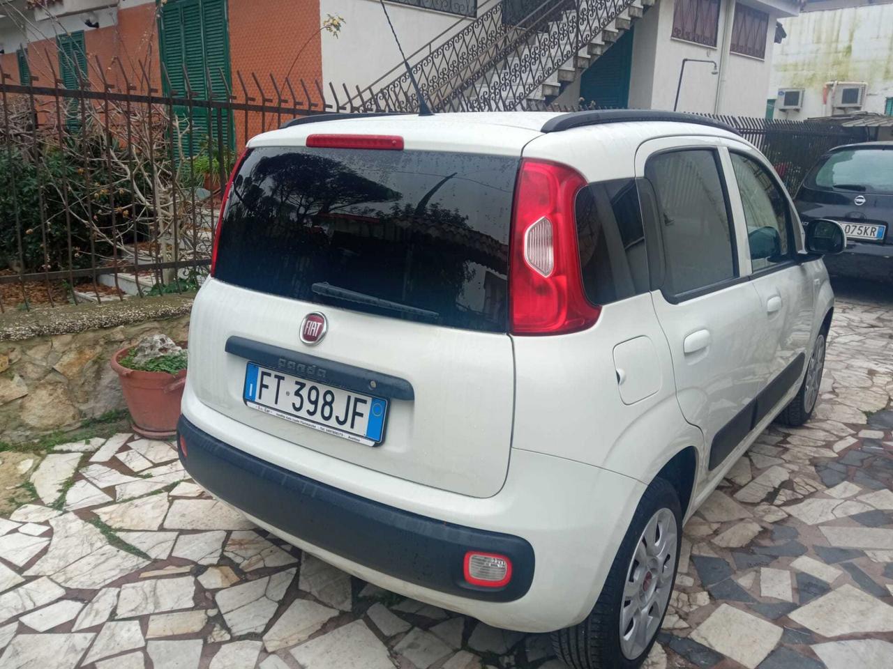 Fiat Panda 1.3 MJT 95 CV S&S Lounge CLIMA VETRI PRYVE MULTIFUNZIONE BARRE SUL TETTO PARA-COLPI