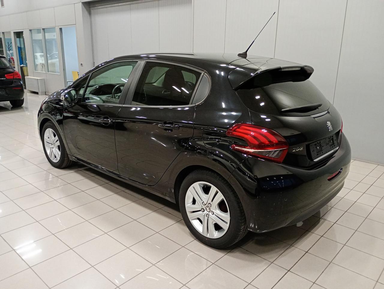 Peugeot 208 PURE TECH 82CV 5P STYLE - NEOPATENTATI