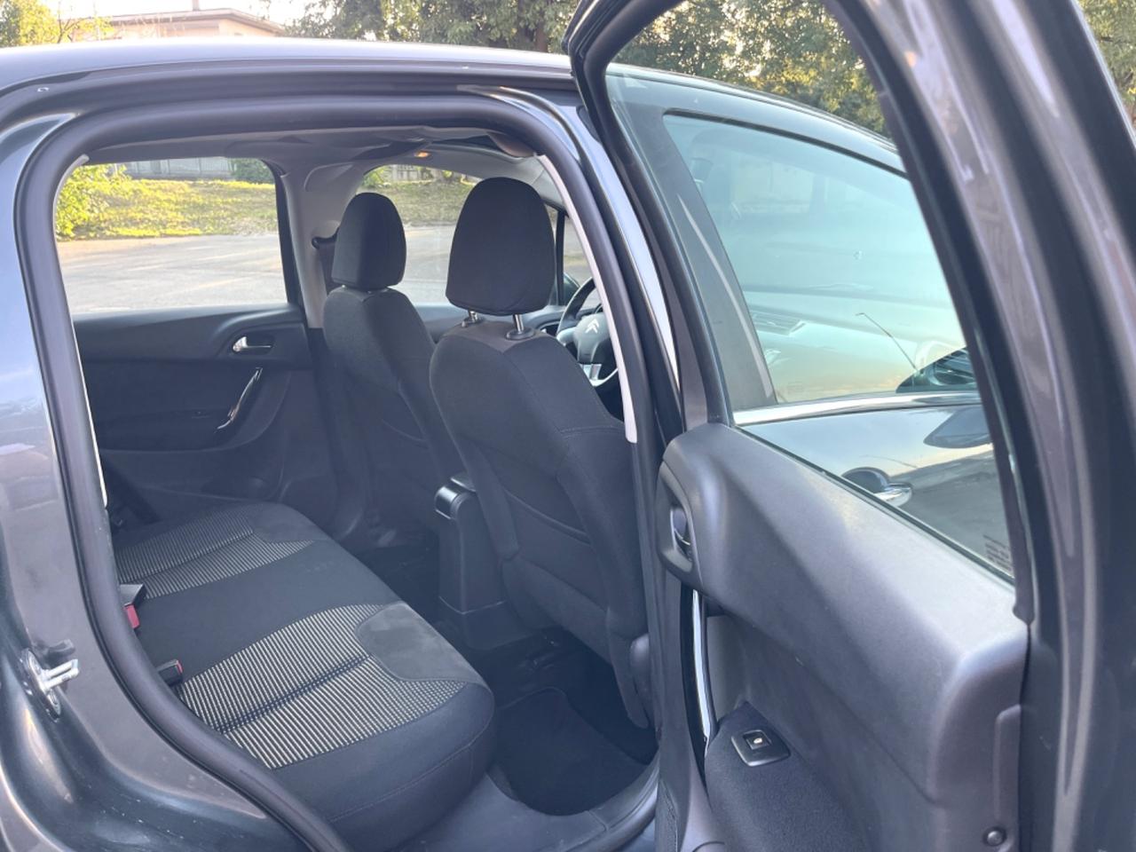 Citroen C3 1.2 VTi 82 Exclusive tetto panoramico per Neopatentati 2014