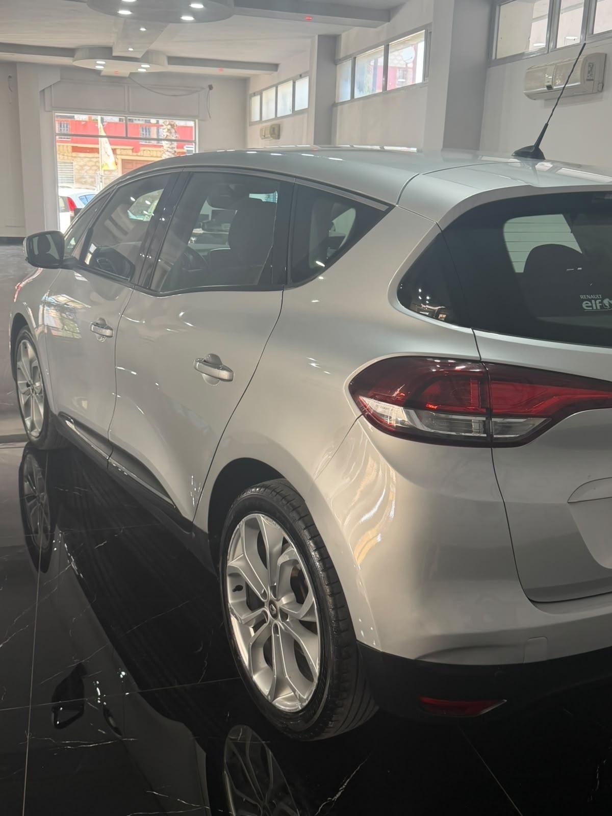 Renault Scenic Scénic dCi 8V 110 CV Energy Bose