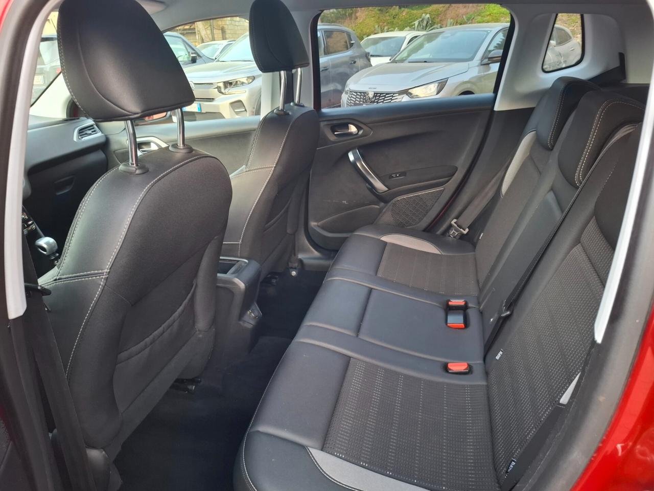 Peugeot 2008 BlueHDi 120 S&S Allure