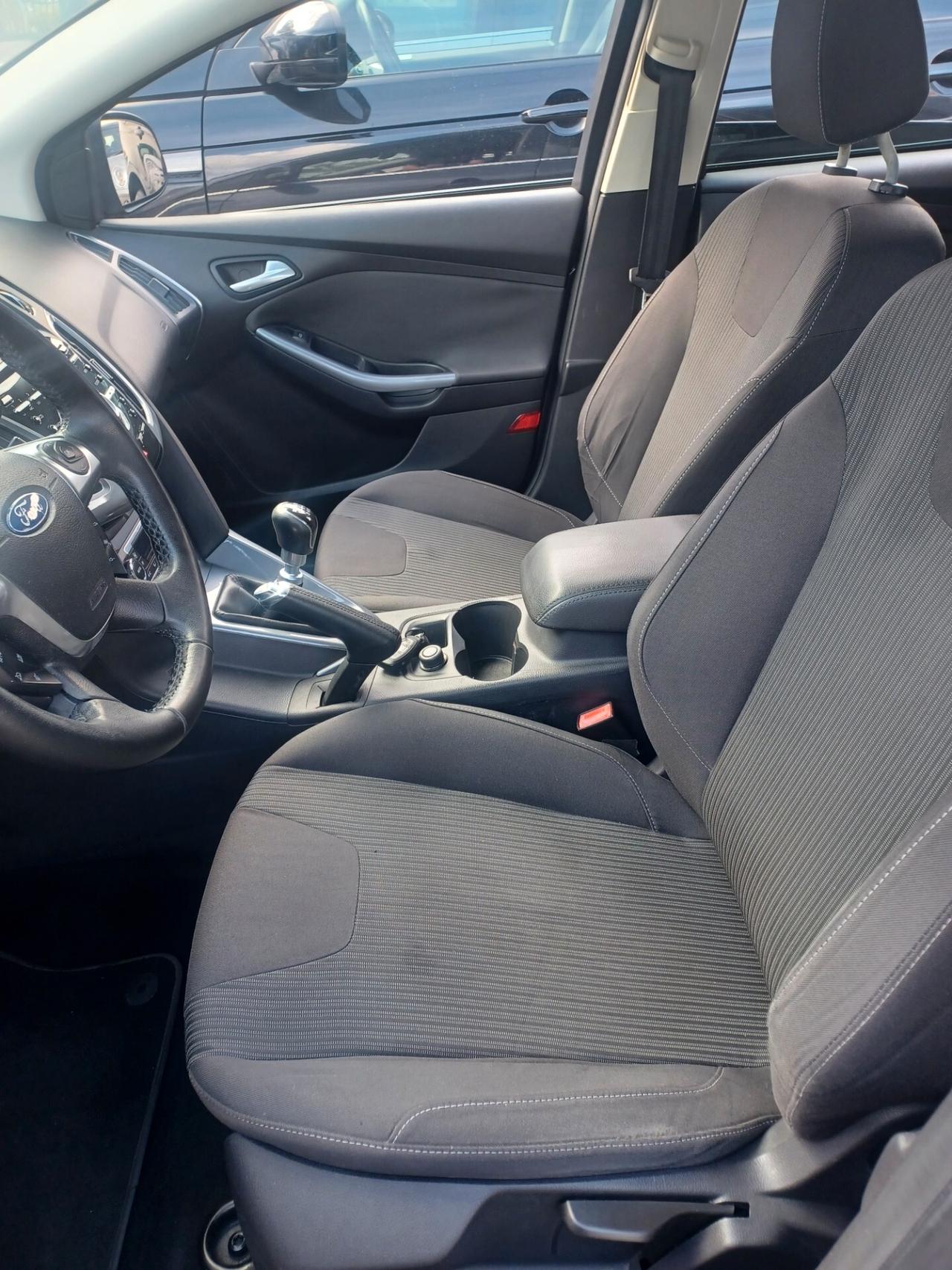 Ford Focus 1.0 TITANIUM S.W. ANNO 2013