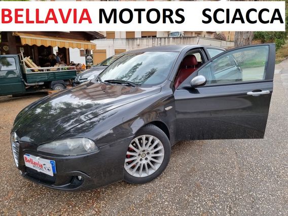 Alfa Romeo 147 1.9 M-JET 16V 150cv DISTINTIVE