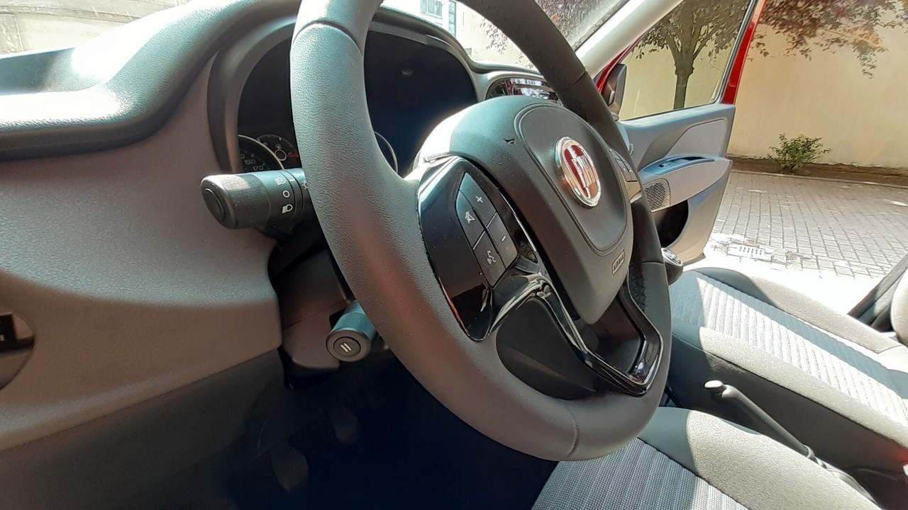 Doblo disabili pianale ribassato benzina 16.561 KM!