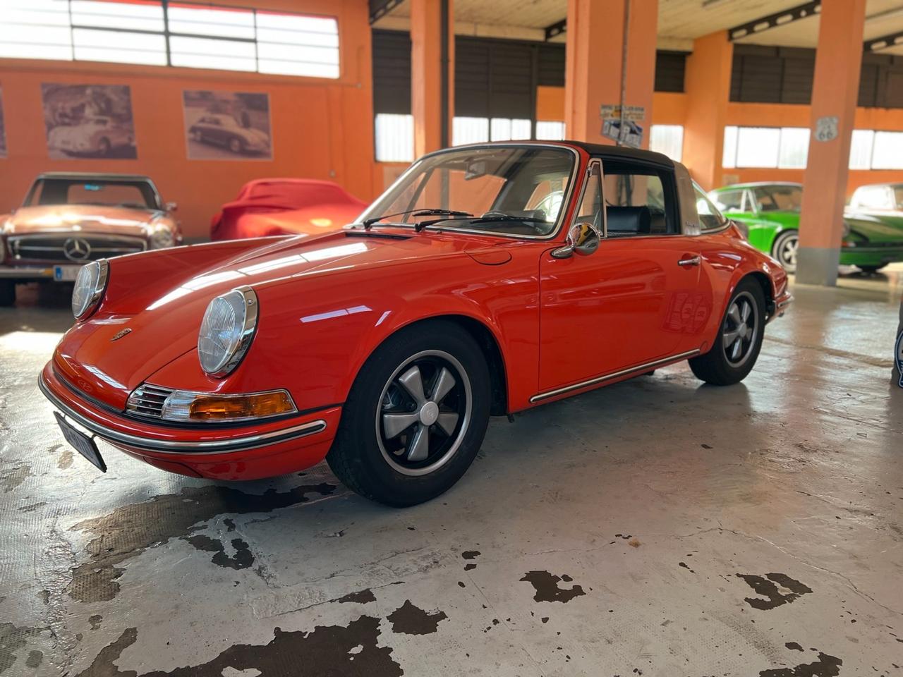 Porsche 911 2.2T targa ASI 1970