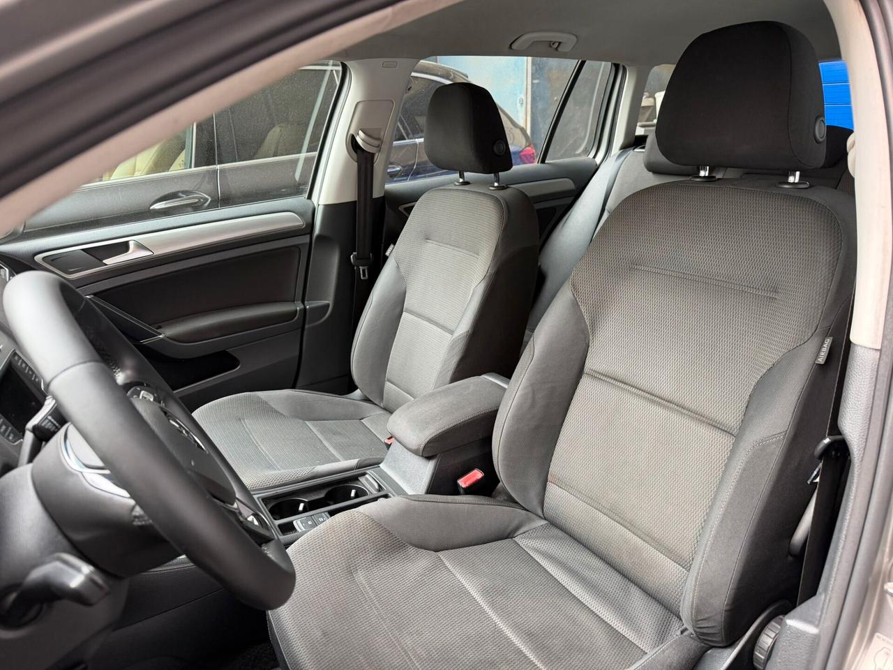 Volkswagen Golf Variant 1.6 TDI 110CV SW ***MOTORE E TURBINA NUOVI***