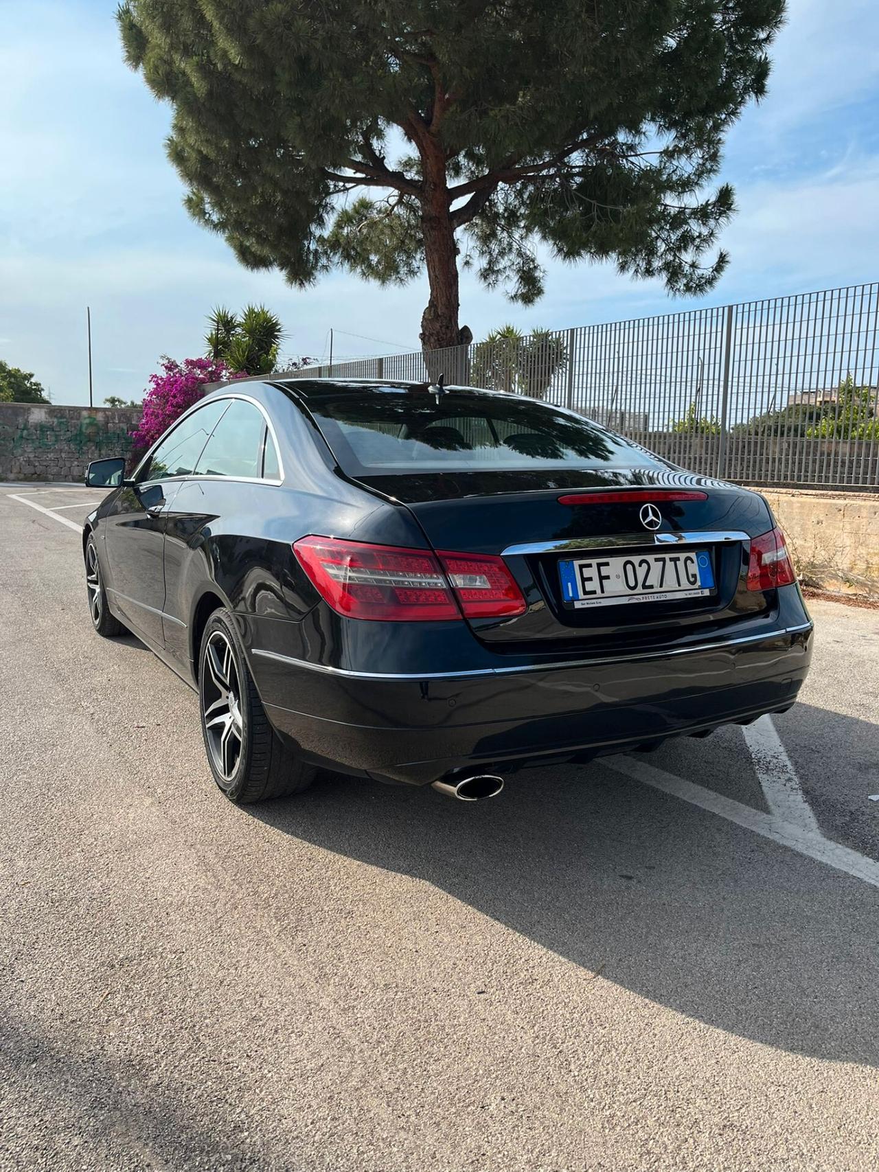Mercedes-benz E 220 CDI Coupé BlueEFFICIENCY Avantgarde