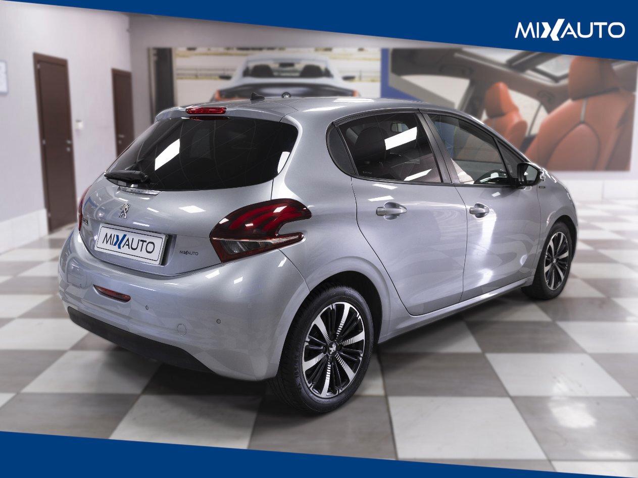Peugeot 208 1.5 BlueHDI Signature 5 Porte S&S 100CV
