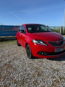 Lancia Ypsilon 1.0 FireFly 5 porte S&S Hybrid Ecochic Silver