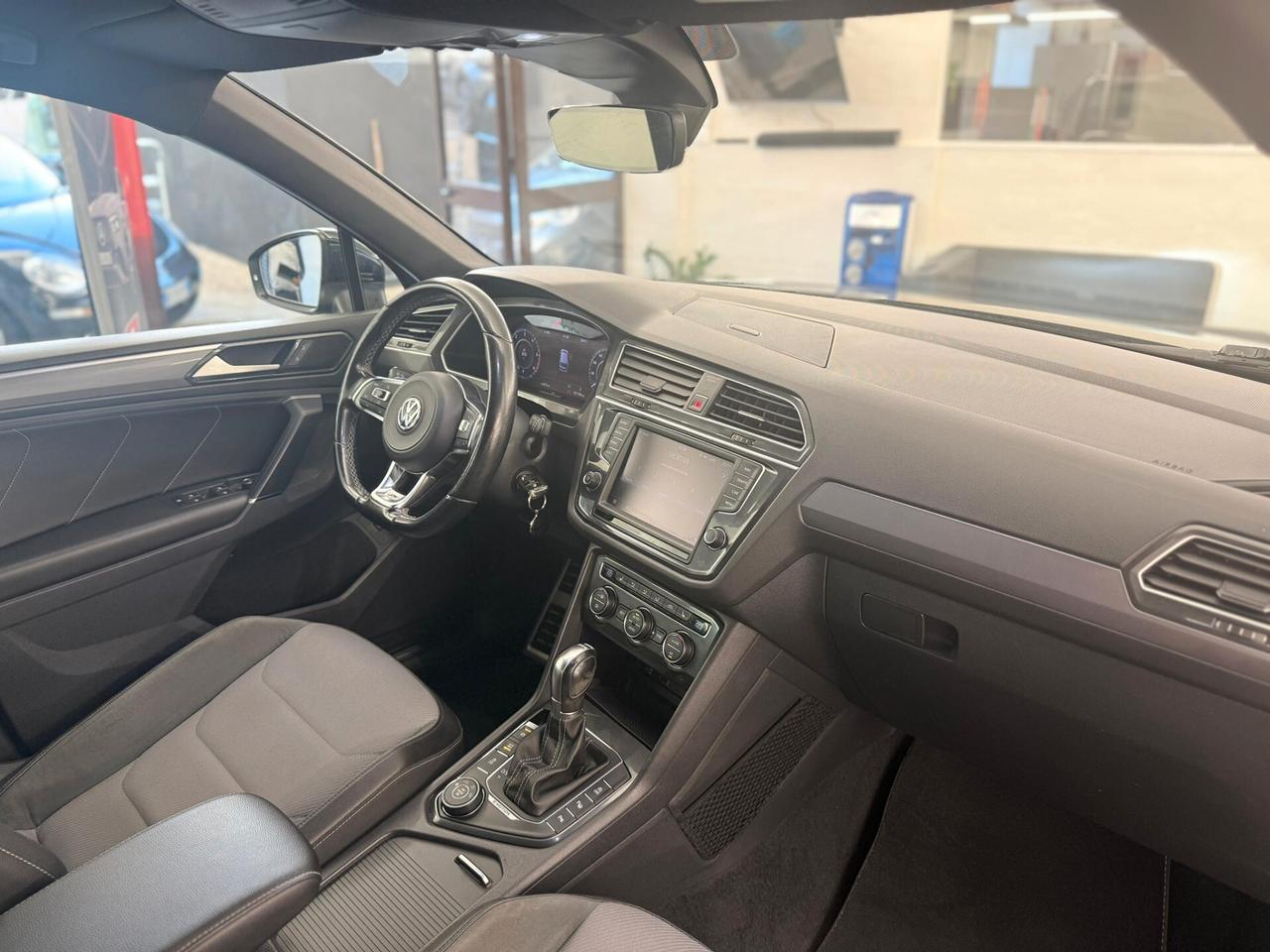 Volkswagen Tiguan 2.0 TDI r-line