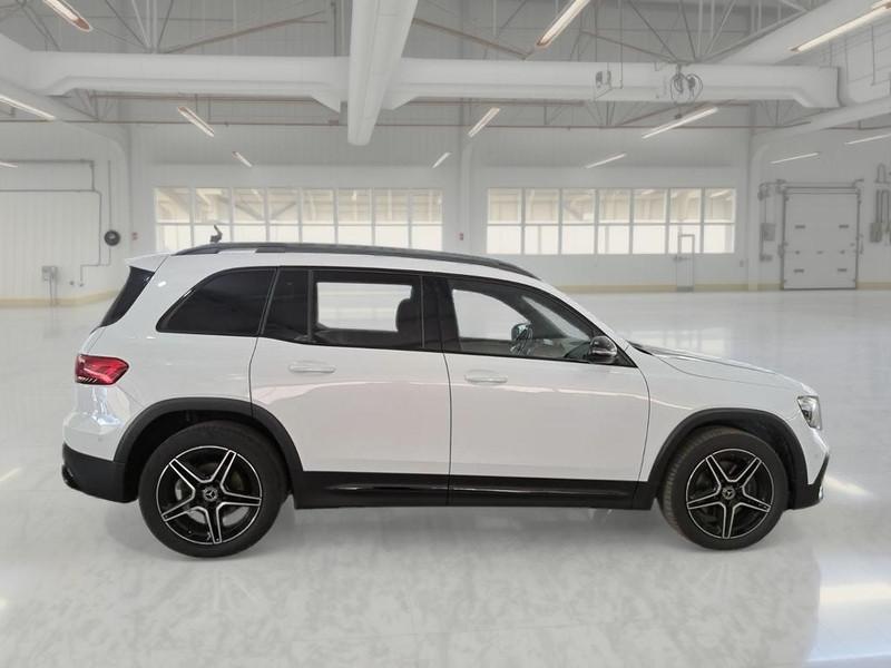 MERCEDES-BENZ GLB 200 d Automatic Premium