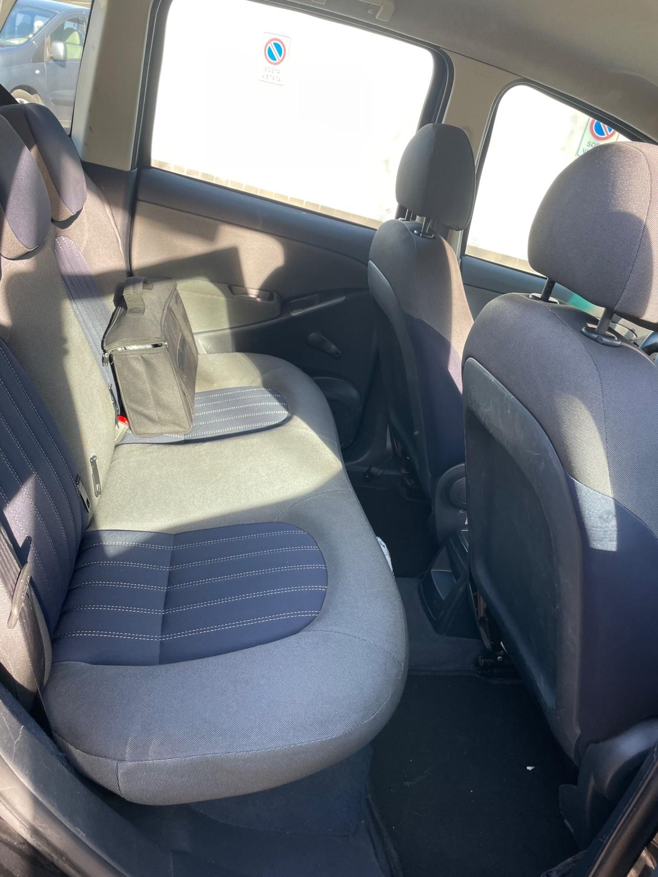 Lancia MUSA 1.4 benzina anno 2011 pronta al uso