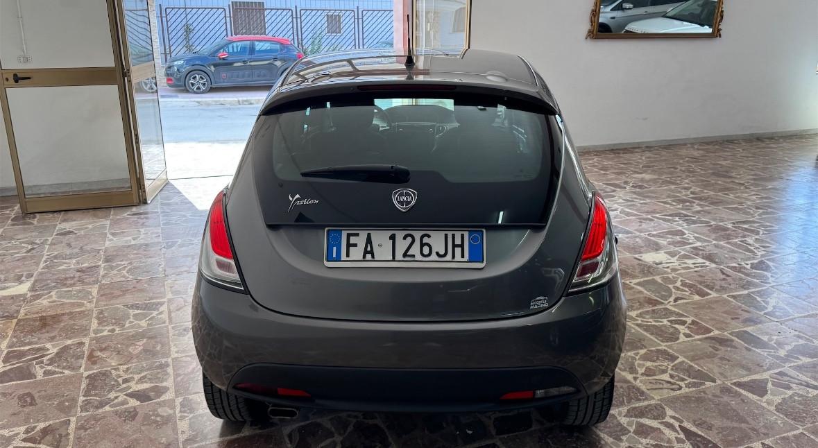 Lancia Ypsilon 1.2 69 CV 5 porte Silver-88.000 KM