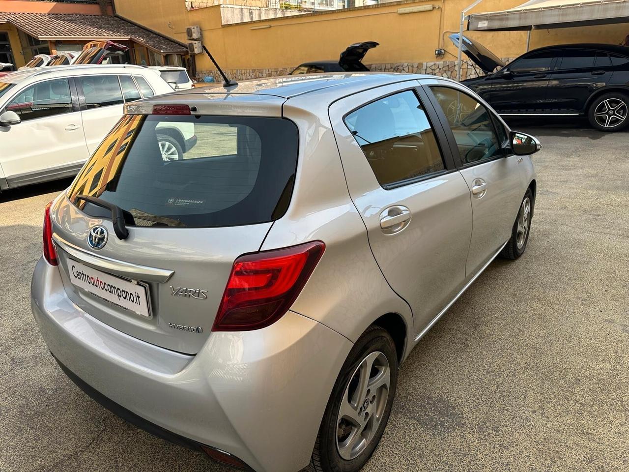 Toyota Yaris 1.5 Hybrid 5 porte Active