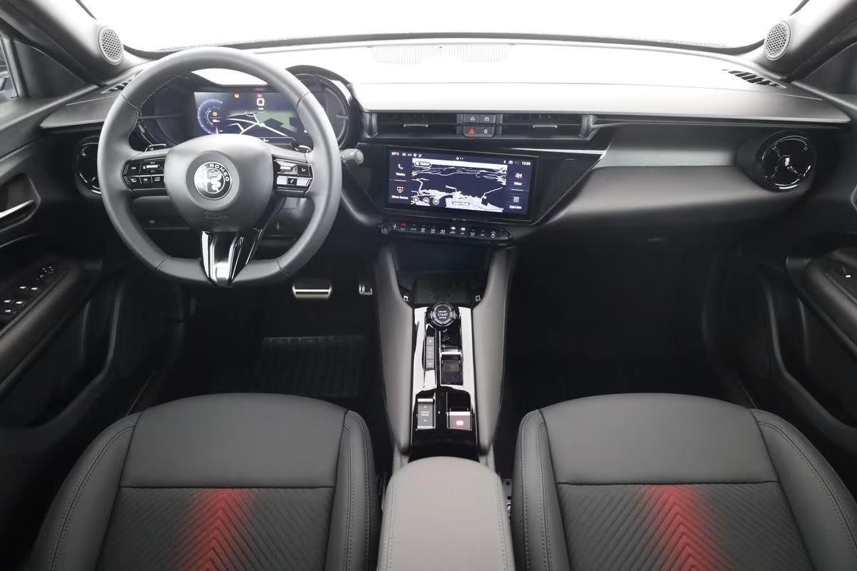 Alfa Romeo Junior 1.2 145 CV Hybrid eDCT6 Speciale
