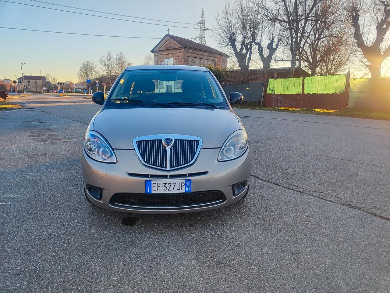 Lancia Ypsilon 1.2 benzina