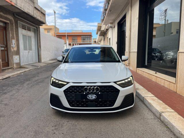 AUDI A1 1.0 TFSI Admired *FullLED*CockPit*