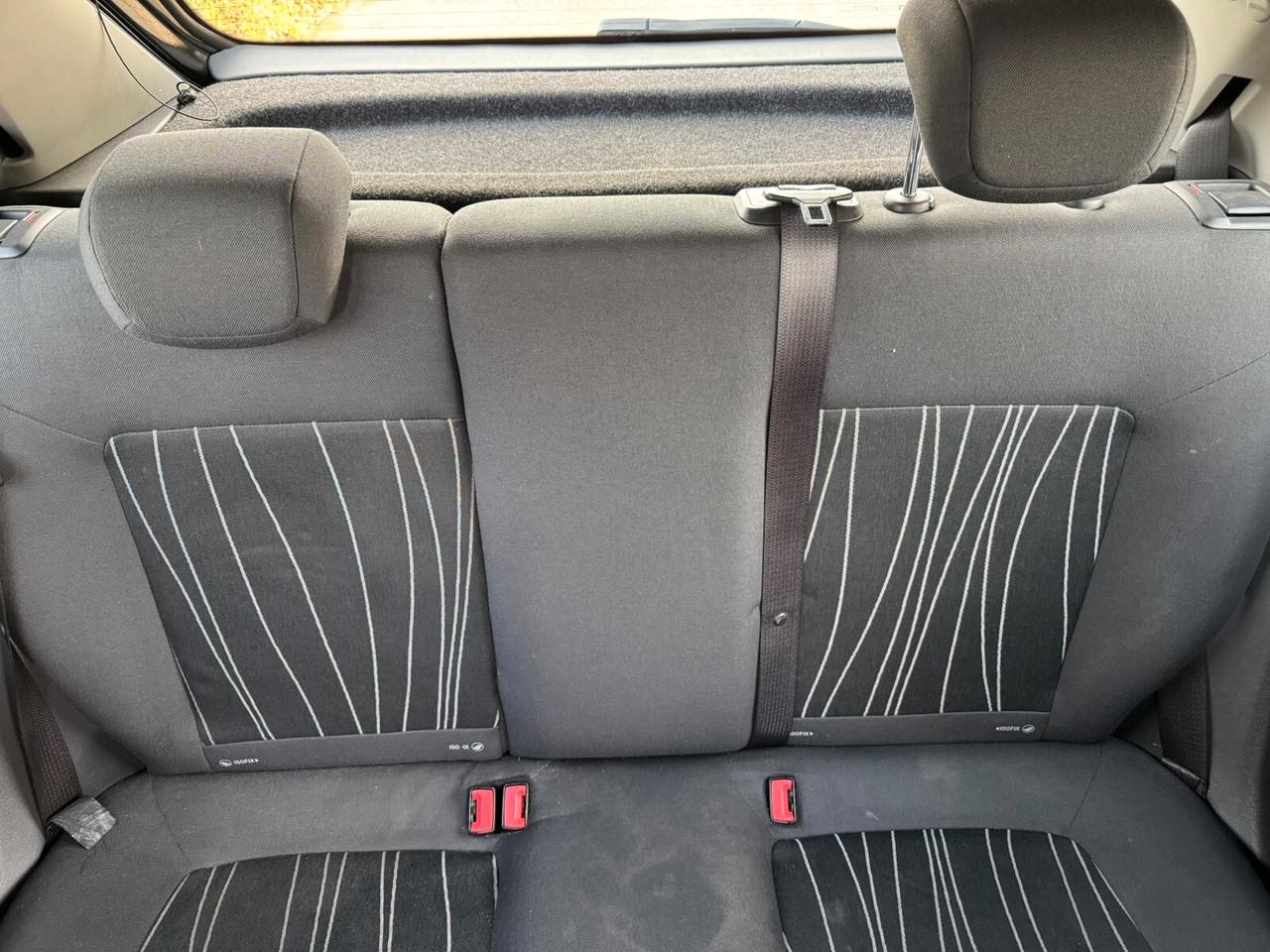 Opel Corsa adatta neopatentati