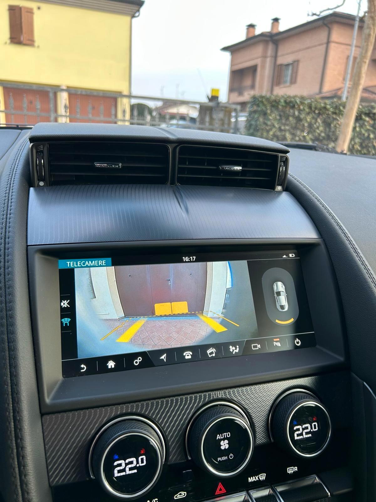 Jaguar F-Type 2.0 i4 RWD 300 CV aut. Coupé R-DYNAMIC