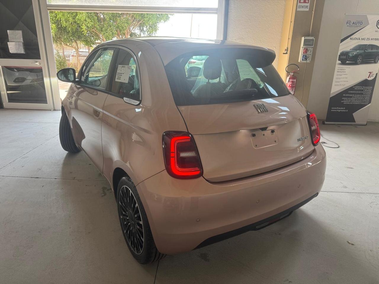 Fiat 500 1.0 Hybrid 70CV -Nuova da immatricolare!