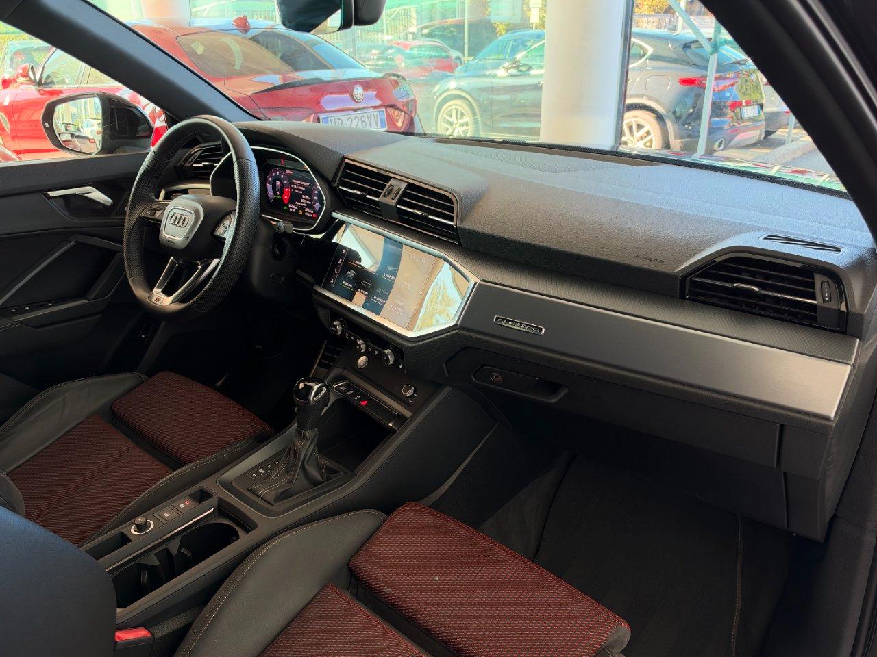 Audi Q3 40 2.0 tfsi S line edition quattro SLINE