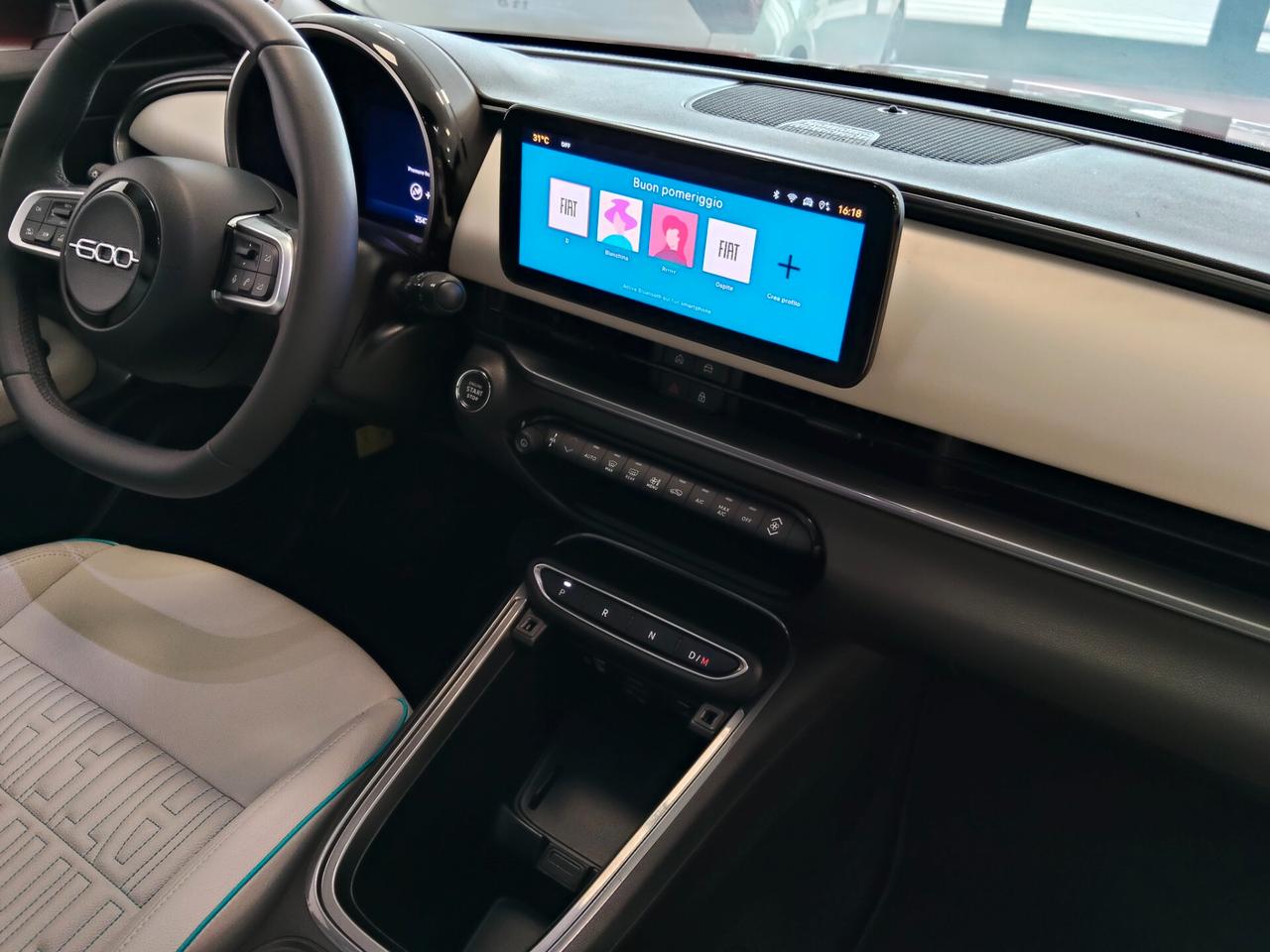Fiat 600 Hybrid 1.2 100 CV La Prima