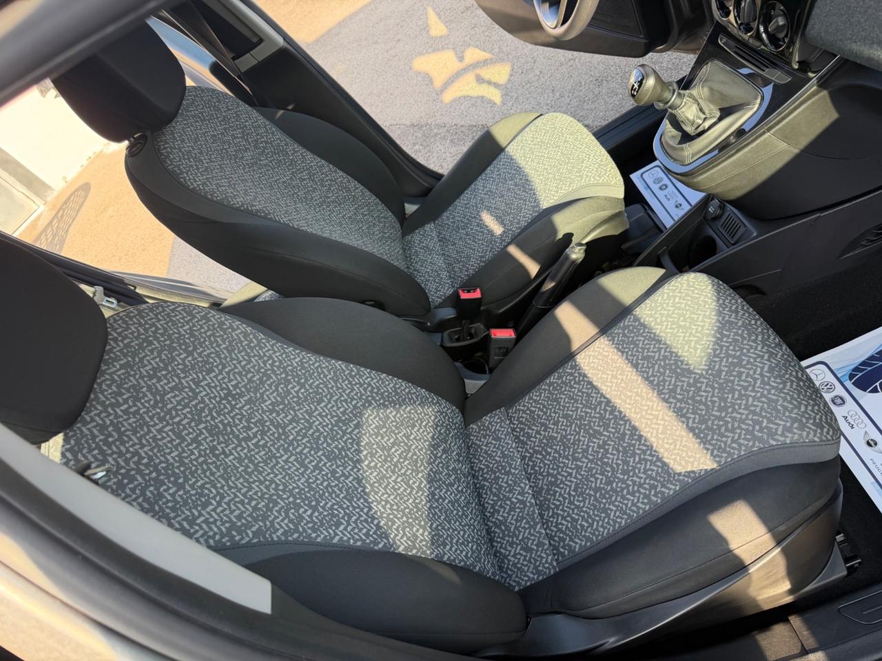 Lancia Ypsilon 1.0 FireFly 5 porte S&S Hybrid Ecochic Silver