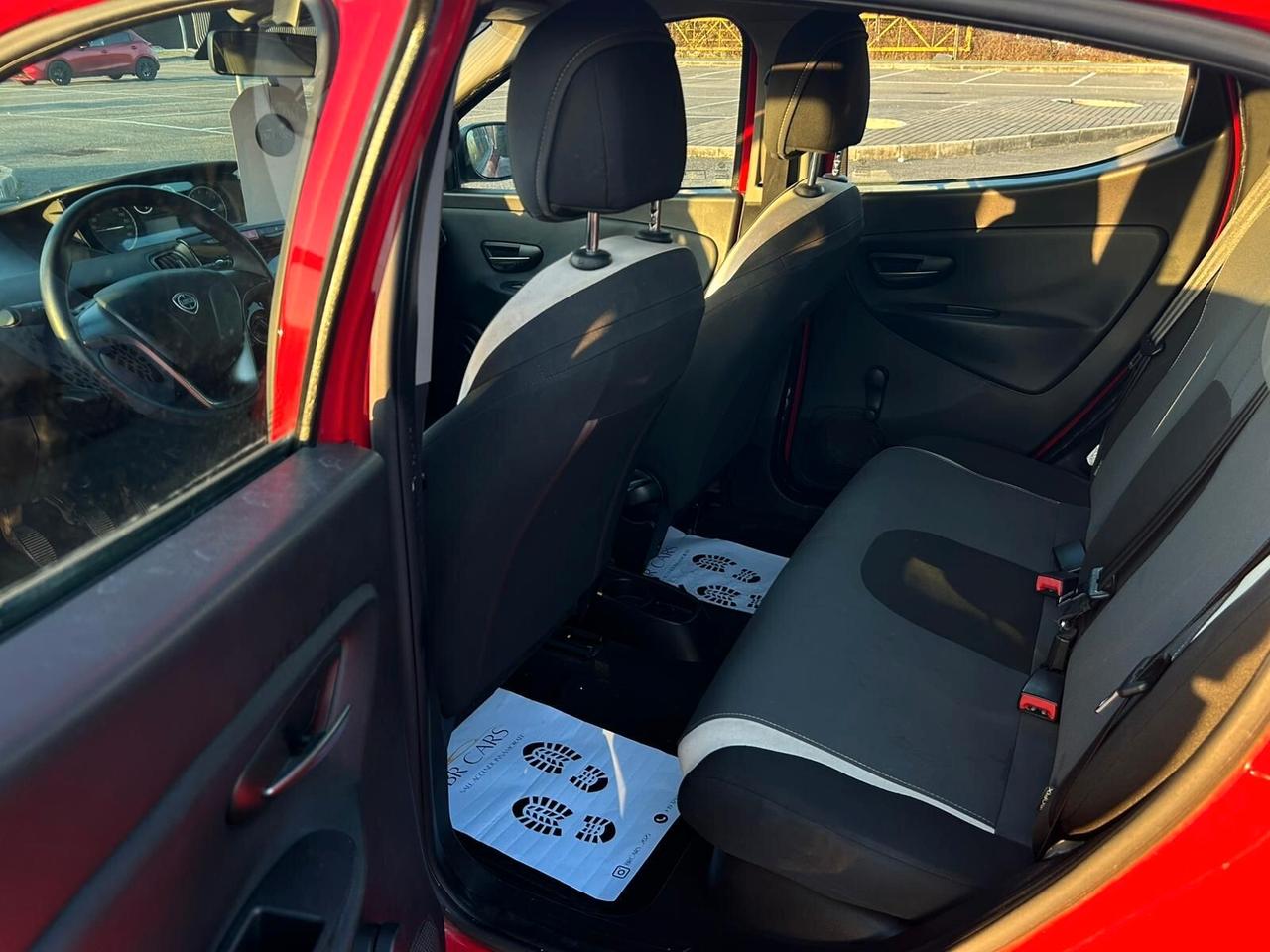 Lancia Ypsilon 1.2 69 CV 5 porte Elefantino