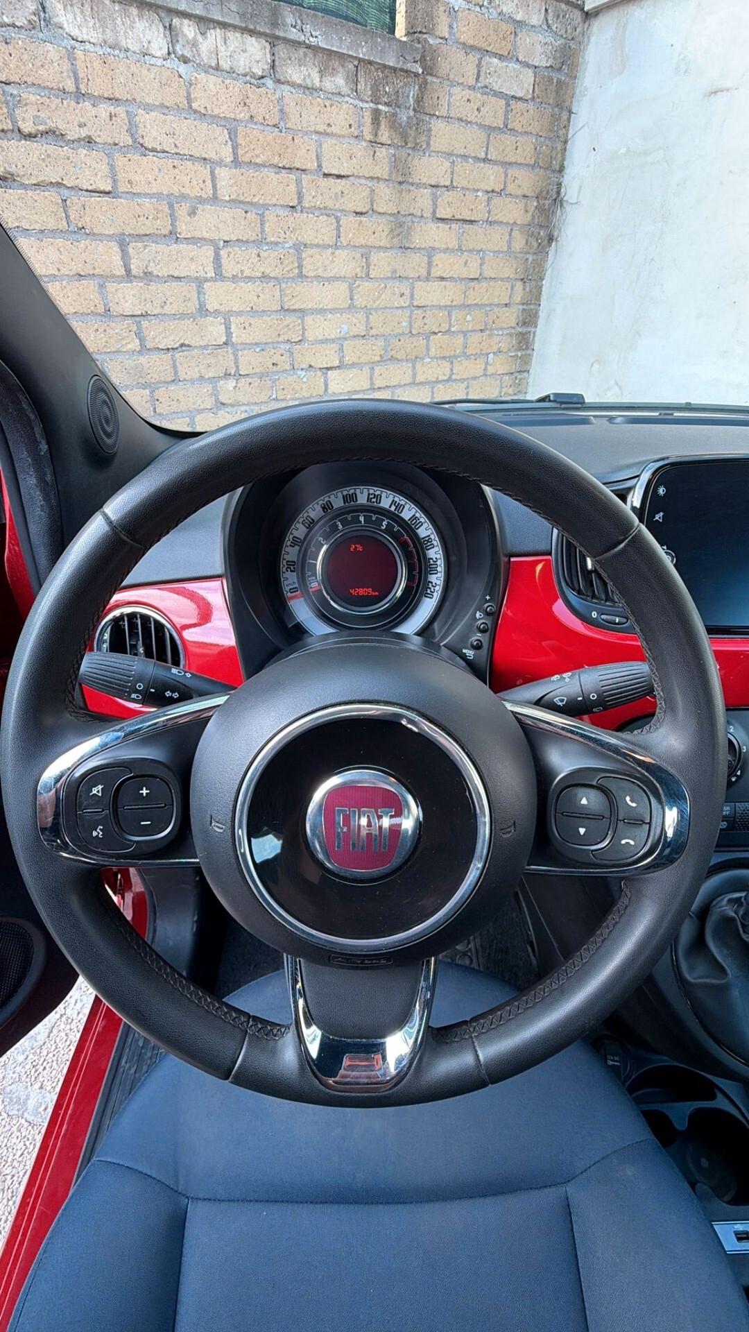Fiat 500 1.0 Hybrid Red