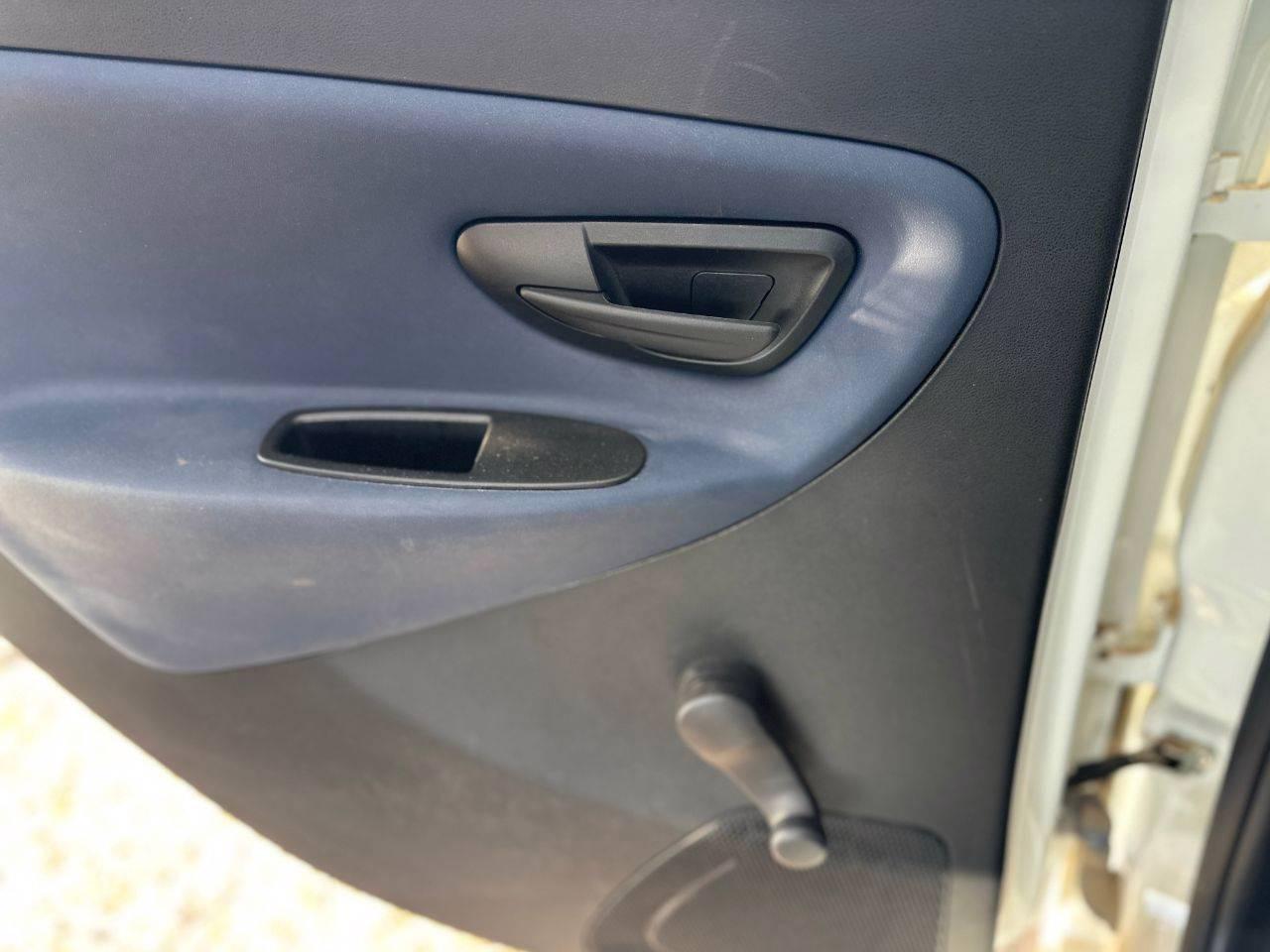 LANCIA Ypsilon III 2021 - Ypsilon 1.0 firefly hybrid Platino s&s 70cv