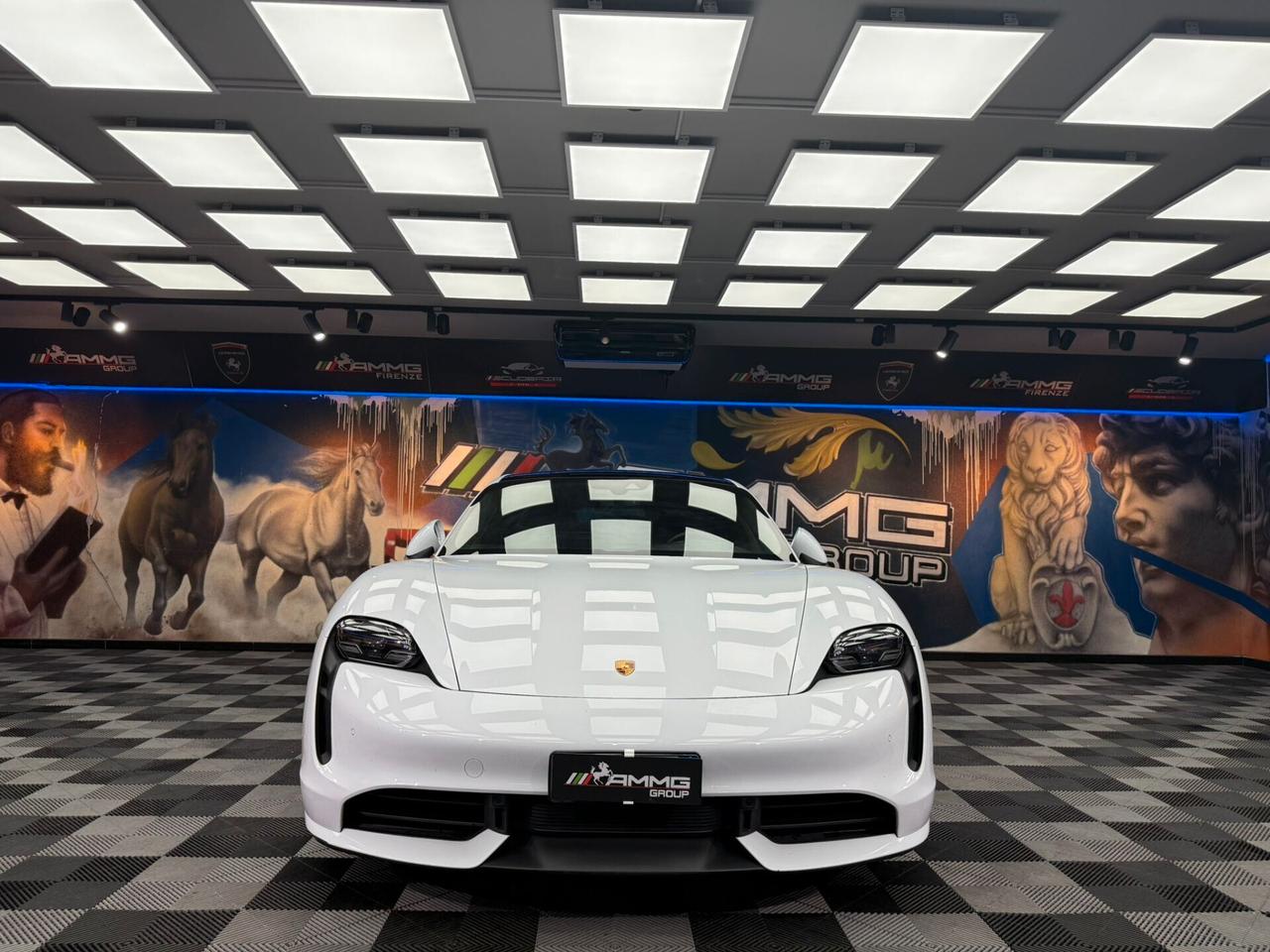 Porsche Taycan Turbo (011)