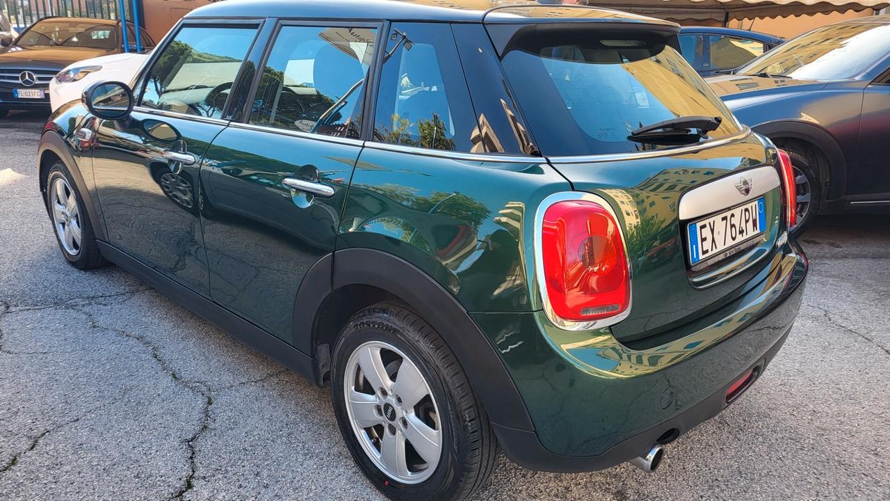 Mini Mini 1.5 Cooper D 5 porte
