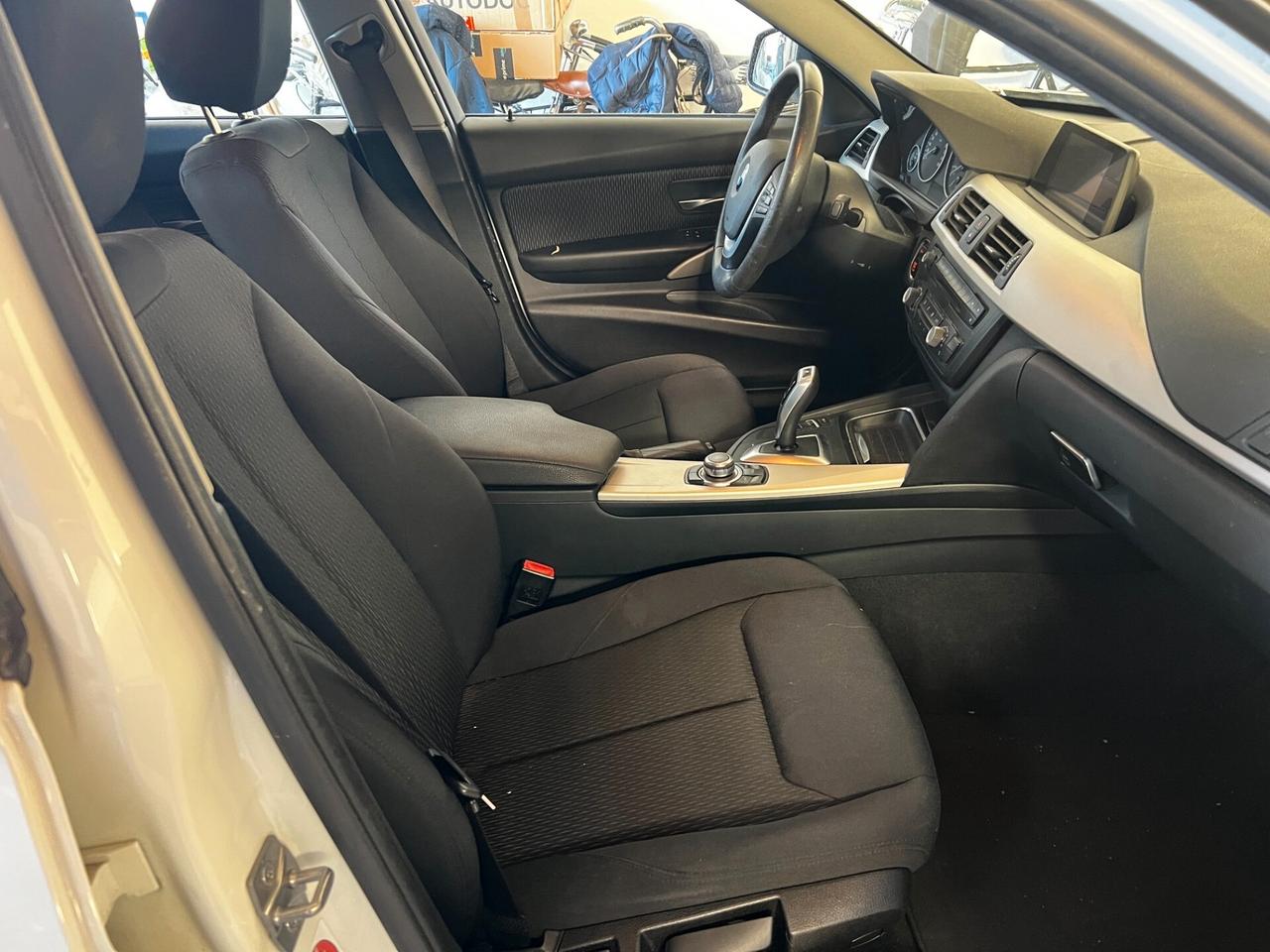 Bmw 316 316d Touring autom. adatta a neopatentati