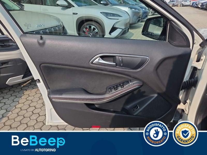 Mercedes-Benz GLA 200 D PREMIUM 4MATIC AUTO