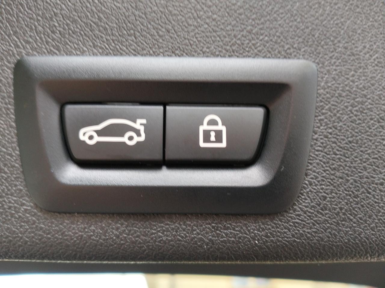 BMW X6 G06 xdrive40i mhev 48V Msport auto *SOLI 44.000 KM *