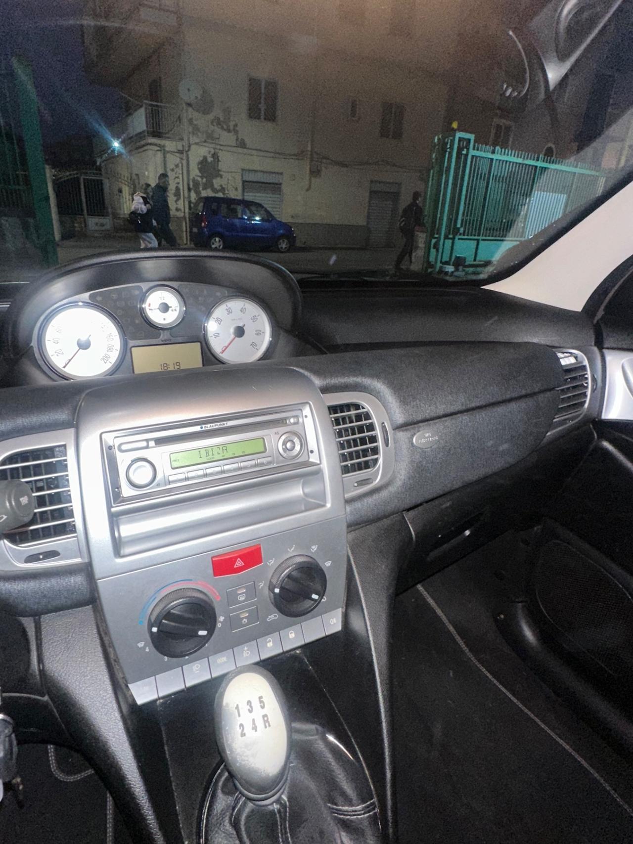 Lancia Ypsilon 1.2 Oro