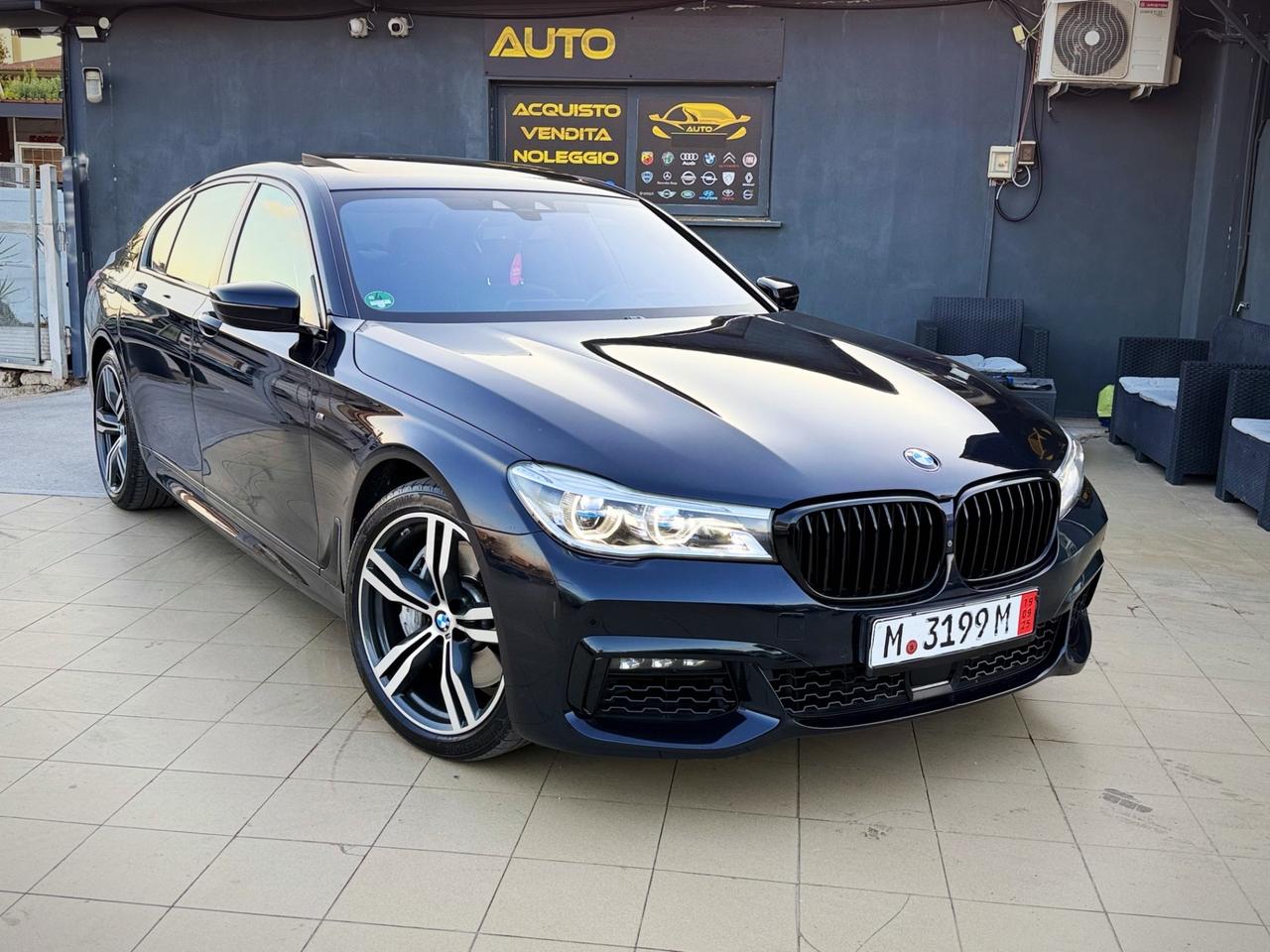 Bmw 750 750i xDrive Eccelsa Garanzia 12 Mesi