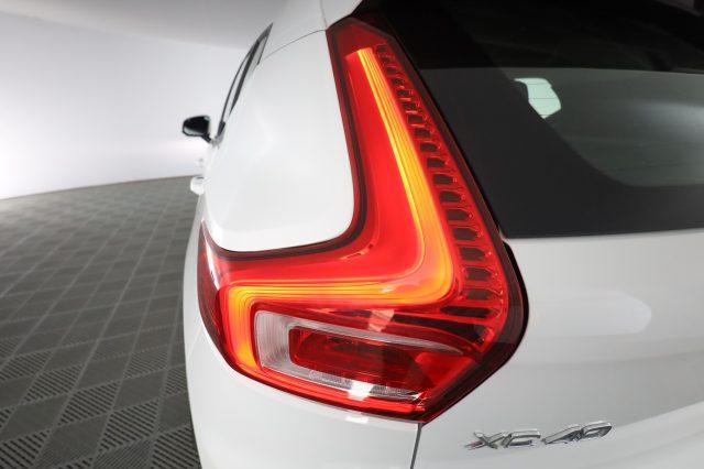 VOLVO XC40 XC40 B4 AWD Geartronic Momentum Pro